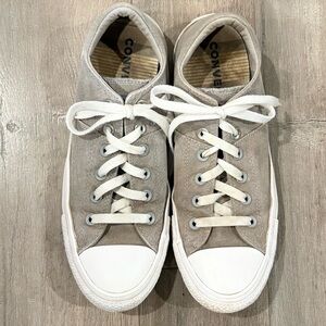 Converse Low Top Sneakers in Taupe and White